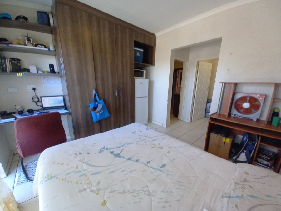 To Let 1 Bedroom Property for Rent in Van Der Hoff Park North West